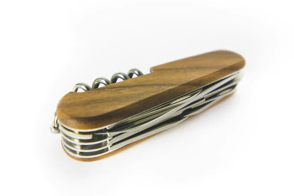 9. Un couteau suisse multifonctions